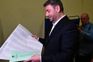 Βάλτε τώρα που γυρίζει!